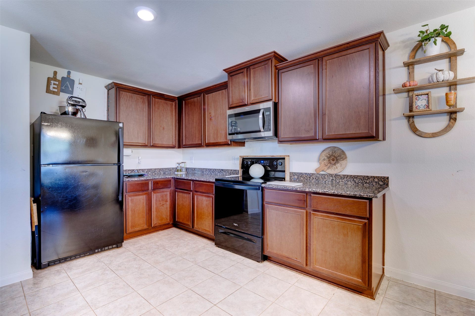 2306 Starboard Sail Drive, La Marque, TX 77568 2306 Starboard Sail Drive, La Marque, TX 77568