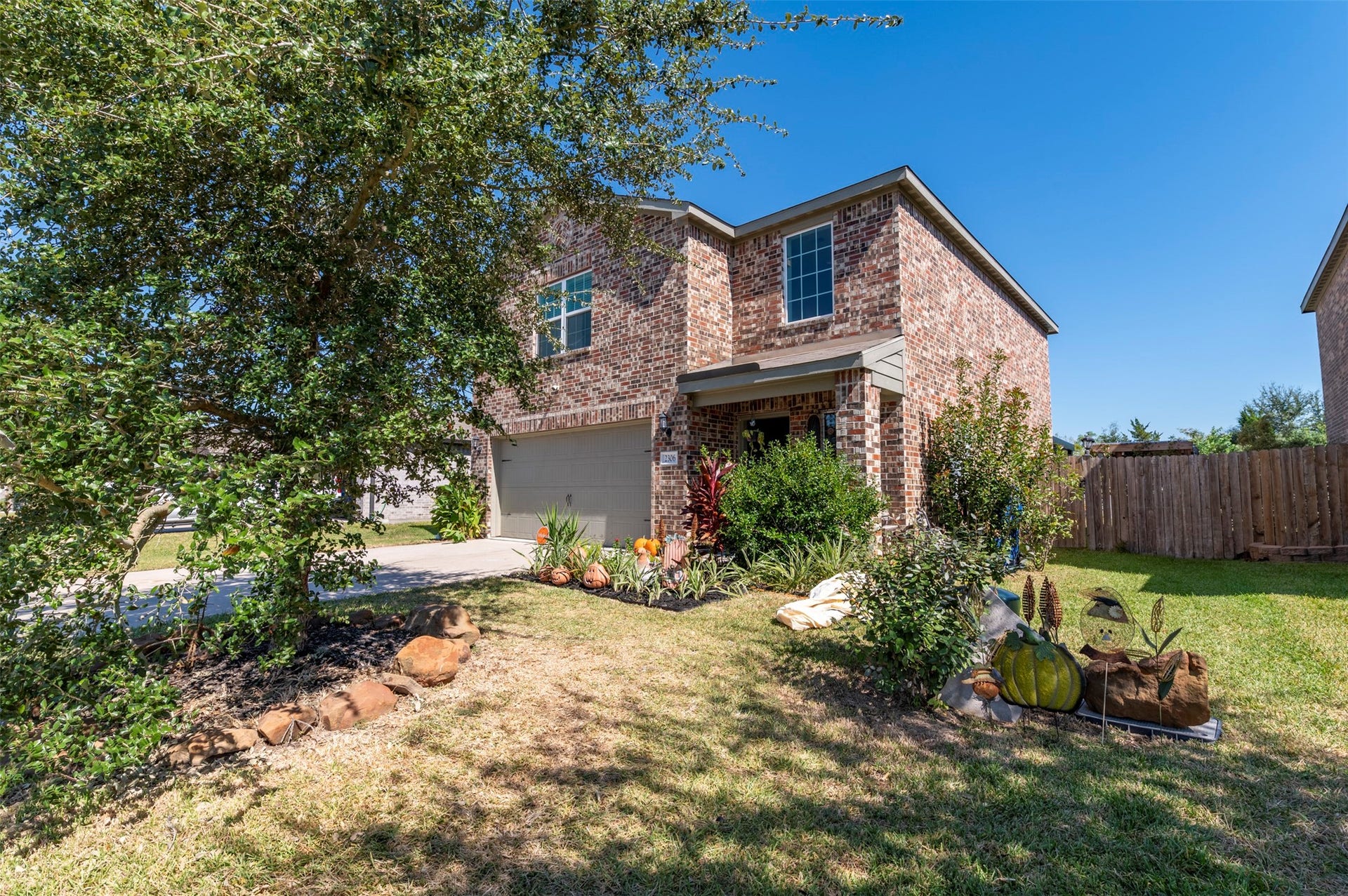 2306 Starboard Sail Drive, La Marque, TX 77568 2306 Starboard Sail Drive, La Marque, TX 77568