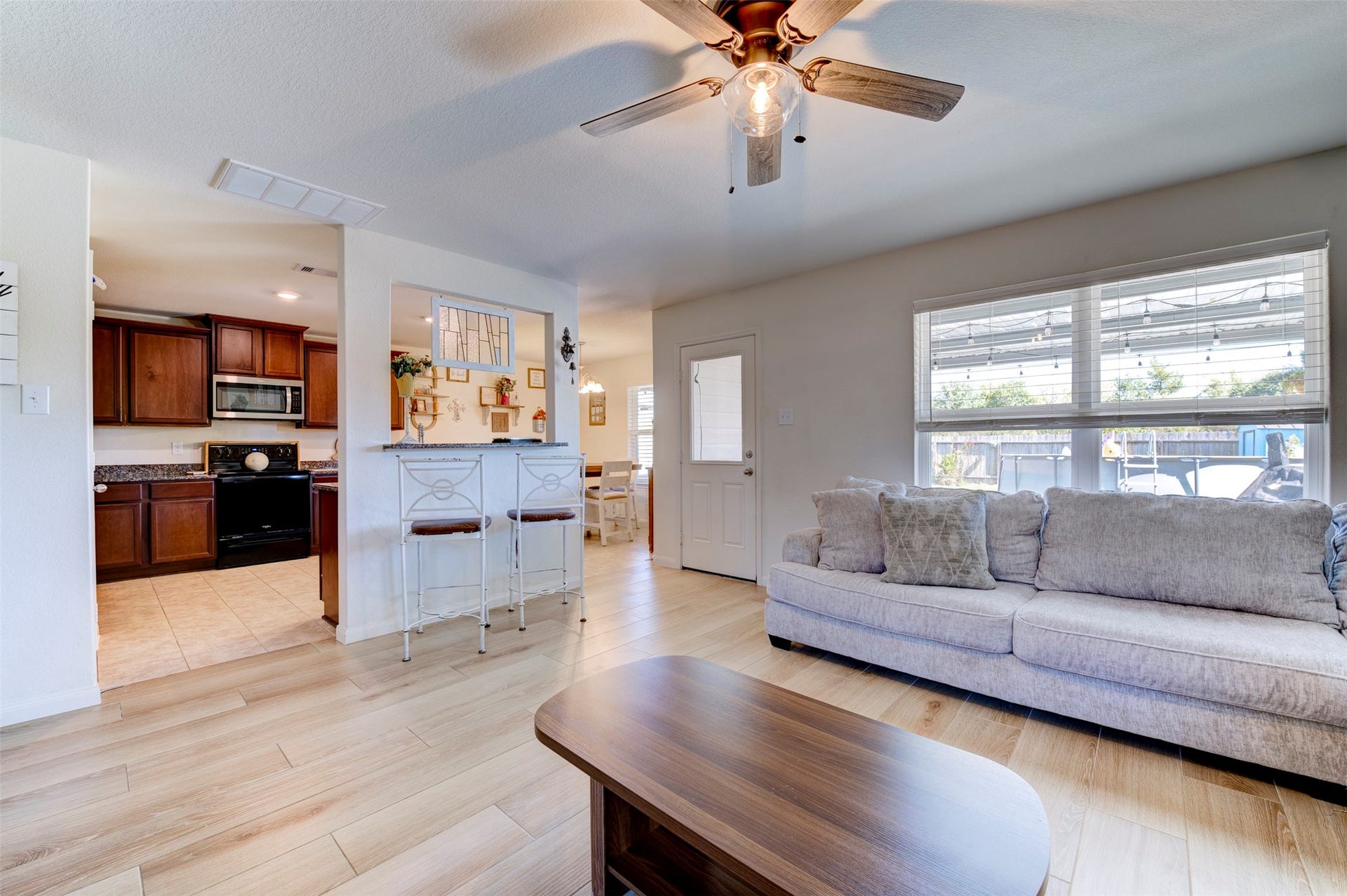 2306 Starboard Sail Drive, La Marque, TX 77568 2306 Starboard Sail Drive, La Marque, TX 77568