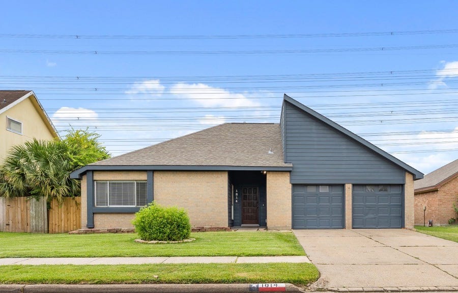 Property photo for 1814 Wildwood Drive, Deer Park, TX