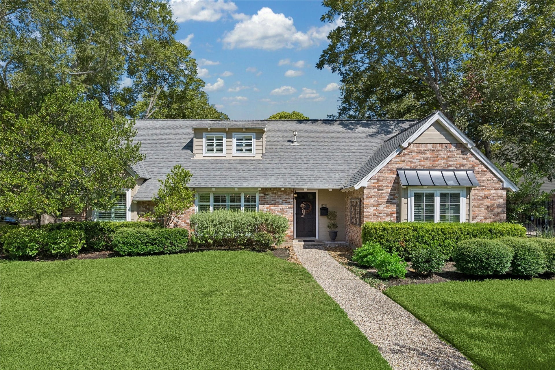 14318 Chadbourne Drive, Houston, TX 77079 14318 Chadbourne Drive, Houston, TX 77079