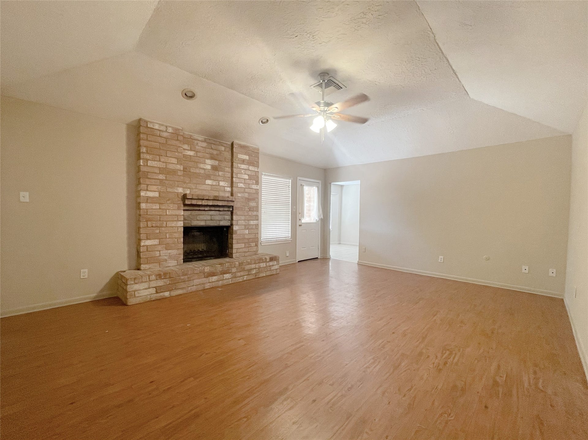 1922 Havenhouse, Spring, TX 77386 1922 Havenhouse, Spring, TX 77386