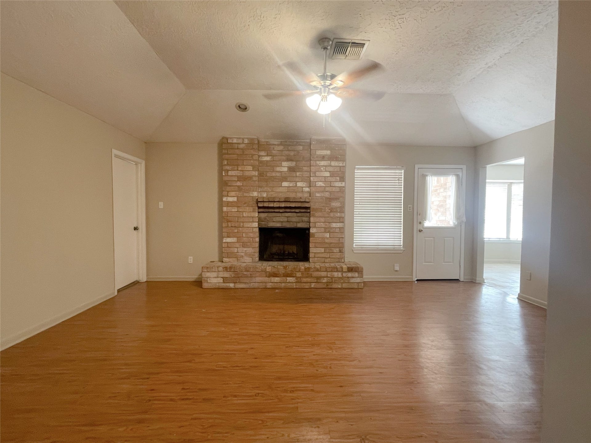 1922 Havenhouse, Spring, TX 77386 1922 Havenhouse, Spring, TX 77386