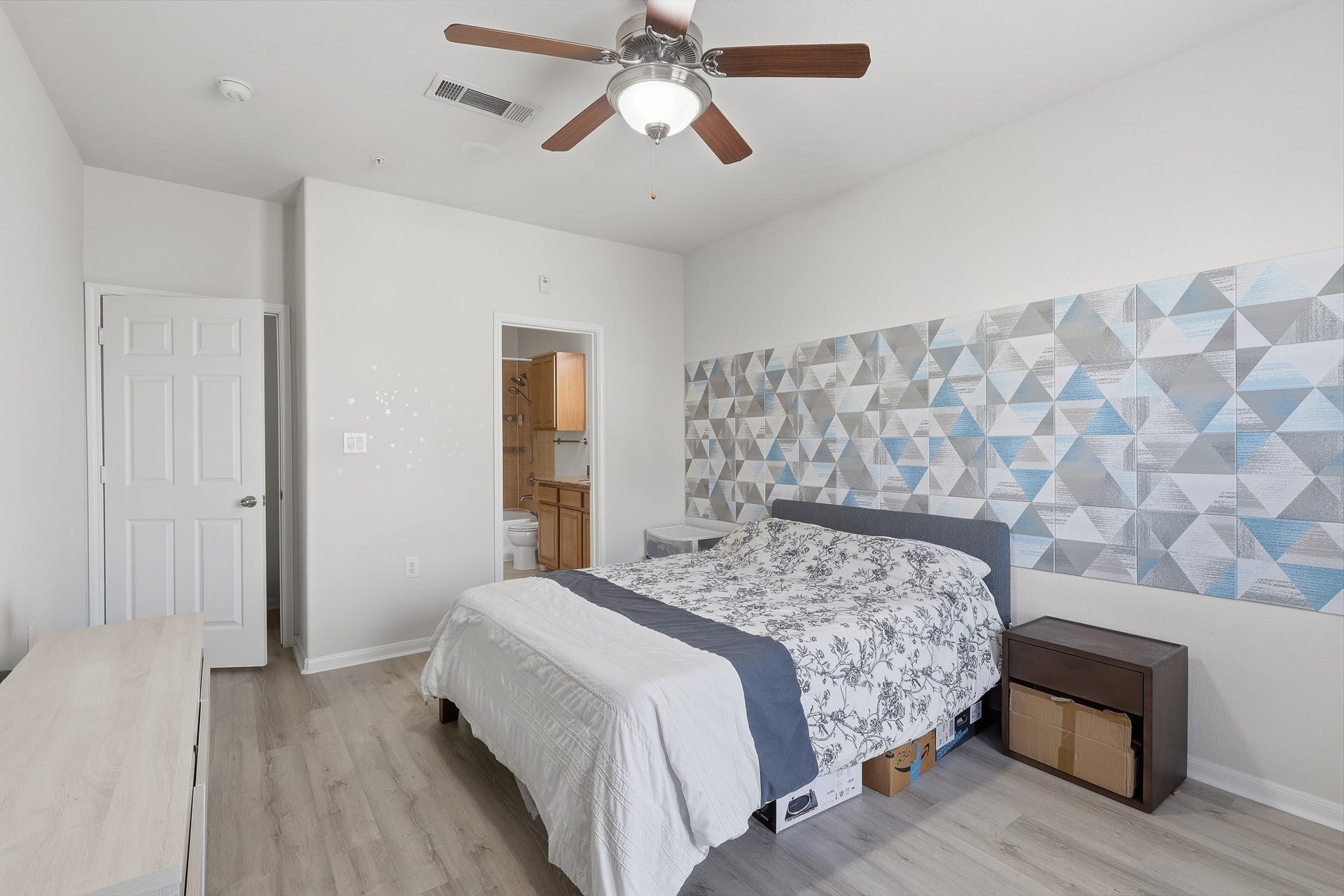 9200 Westheimer Road, #1201, Houston, TX 77063