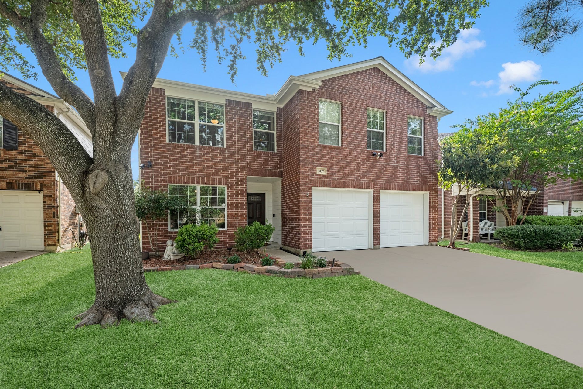 10311 Falling River Drive, Houston, TX 77095