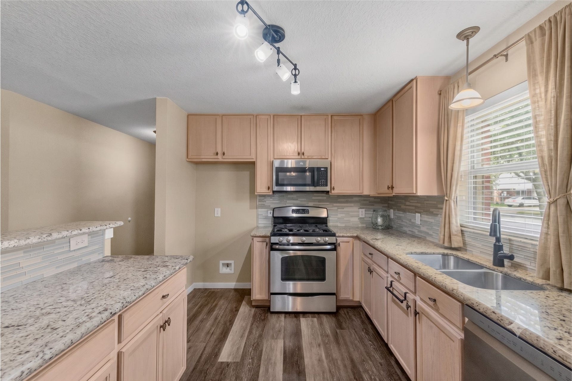 10311 Falling River Drive, Houston, TX 77095