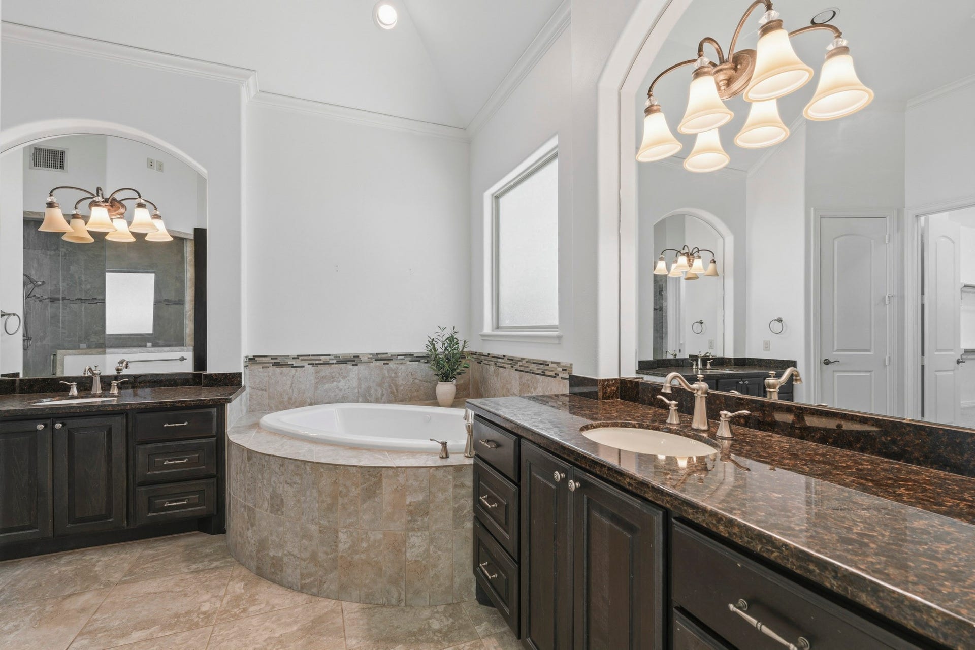 4318 Stonebrook Lane, Missouri City, TX 77459 Primary bath