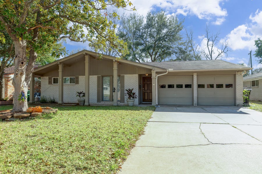 Property photo for 5827 Farwell Drive, Houston, TX