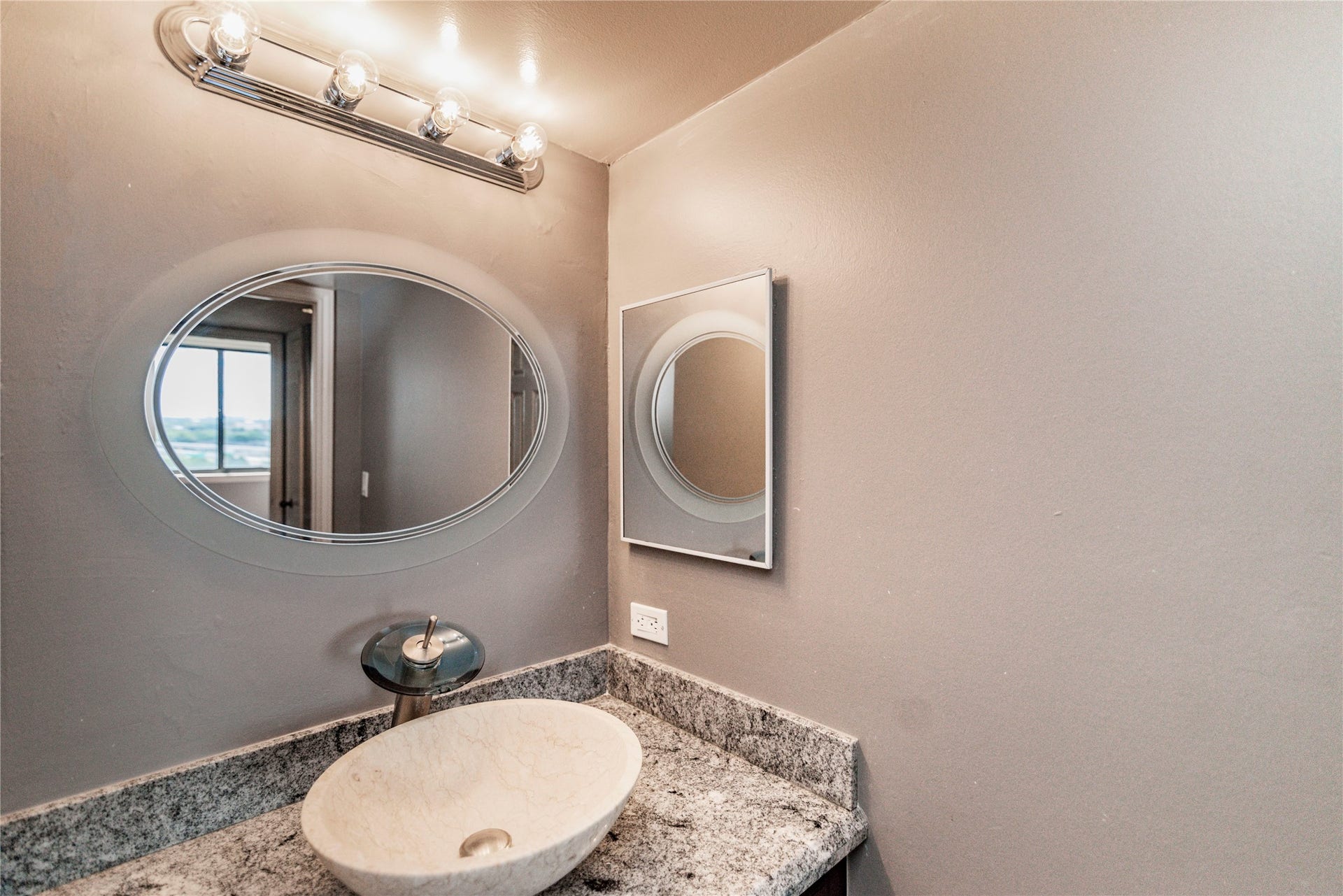 3525 Sage Road, #1402, Houston, TX 77056 Updated bathroom.