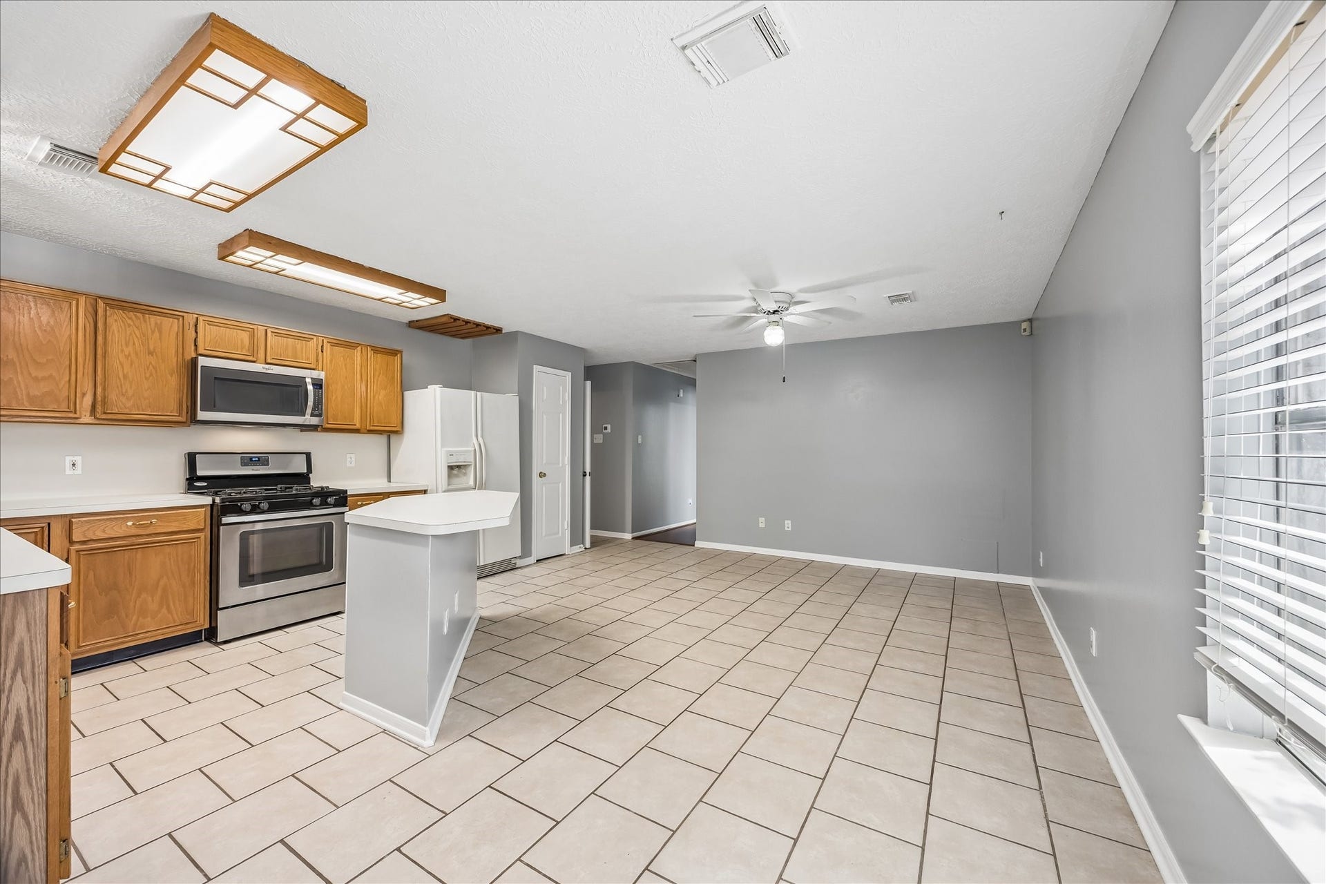 4618 Kimball Drive, Pearland, TX 77584