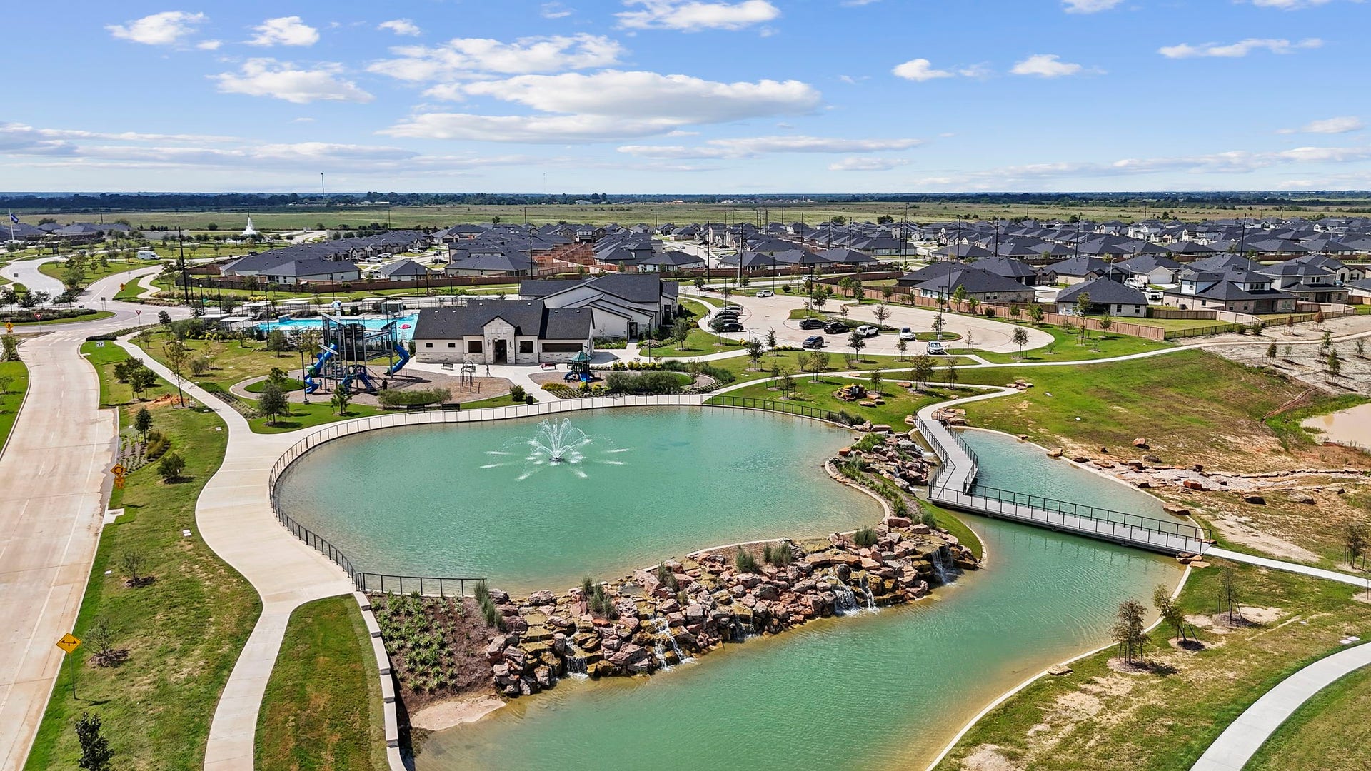 3051 Finns Tunnel Drive, Fulshear, TX 77441 *Images and 3D tour are for illustration only and options may vary from home as built.