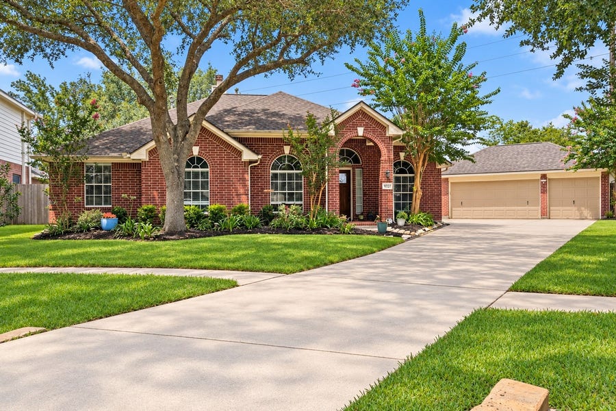 Property photo for 9727 Haviland Lane, Missouri City, TX
