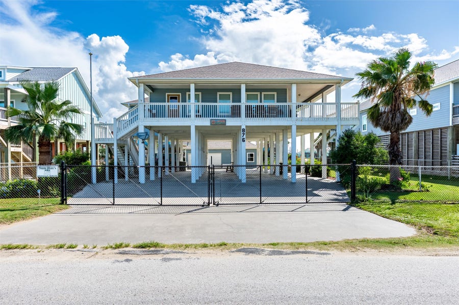 Property photo for 876 Kahla Drive, Crystal Beach, TX