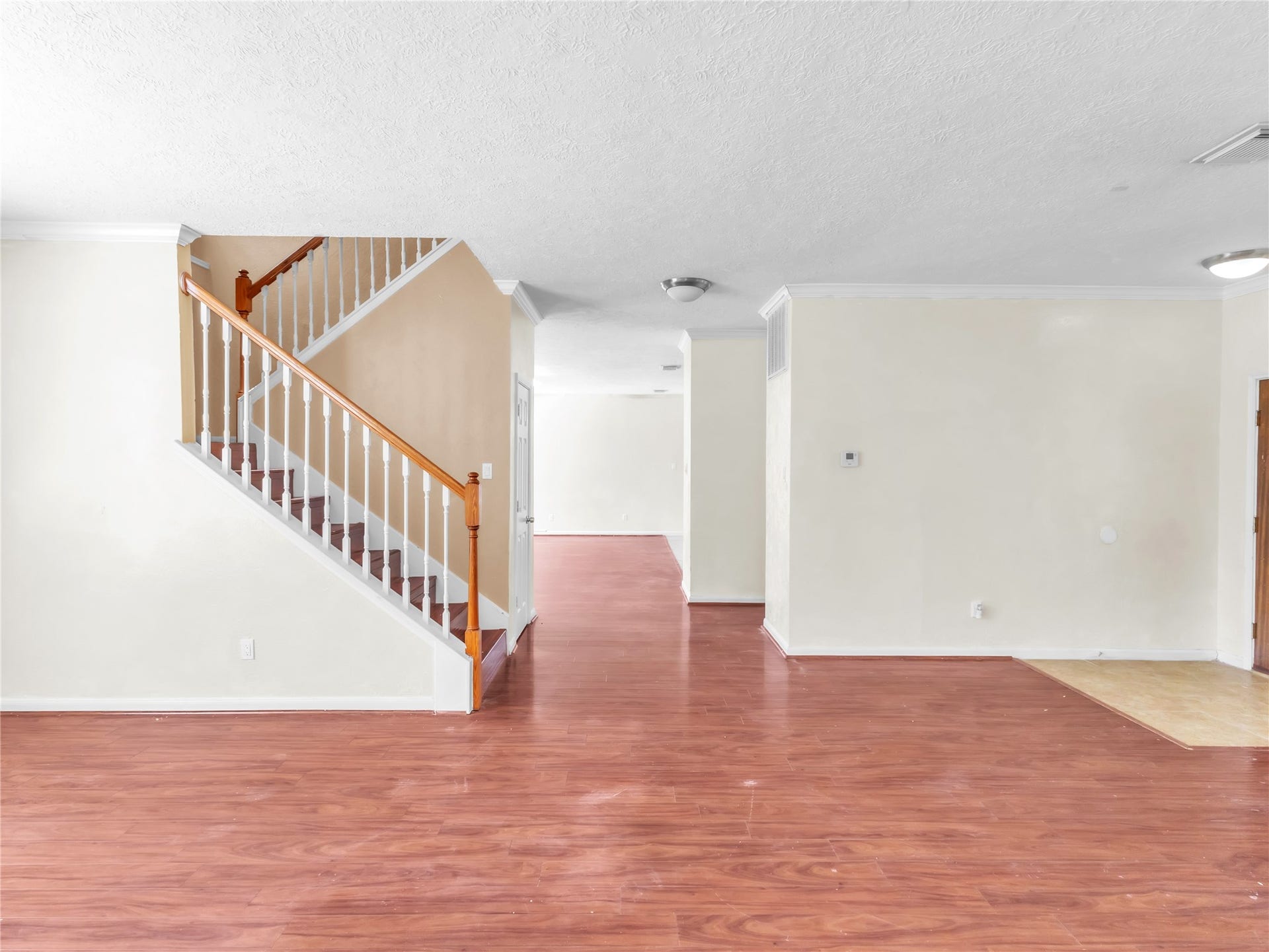 14811 Stocklin Court, Sugar Land, TX 77498 Living room 1