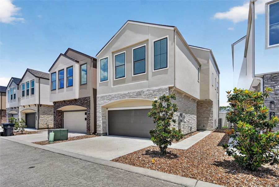 Property photo for 2911 El Fenice Lane, Houston, TX