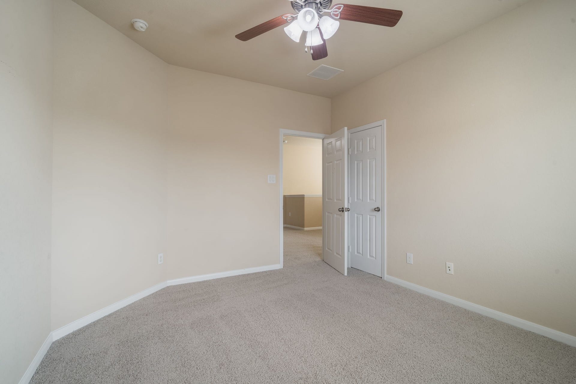 7222 Stevenson Drive, Missouri City, TX 77459 Room located just off the upstairs game room.