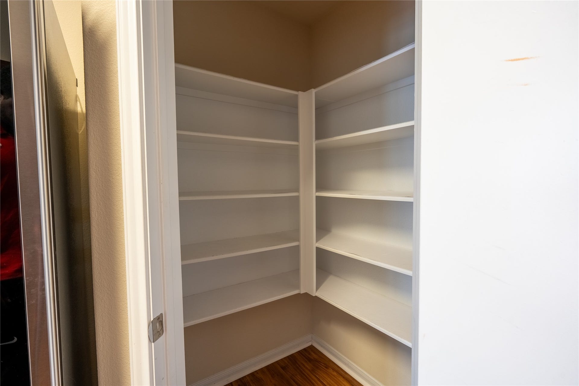16815 Fallen Timbers Dr Drive, Conroe, TX 77385 Walk-in pantry