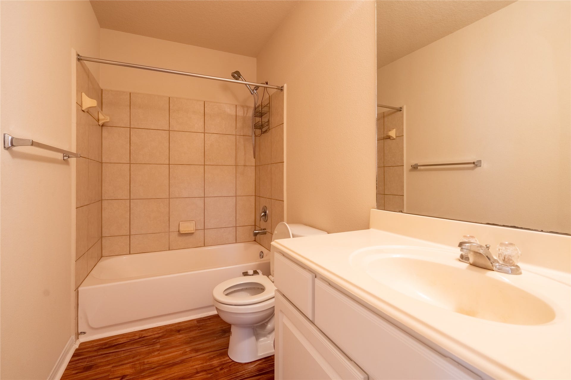 16815 Fallen Timbers Dr Drive, Conroe, TX 77385 Bathroom