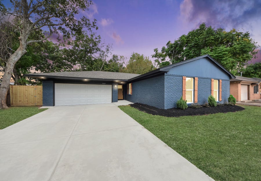 Property photo for 5523 Elm Tree Drive, Houston, TX
