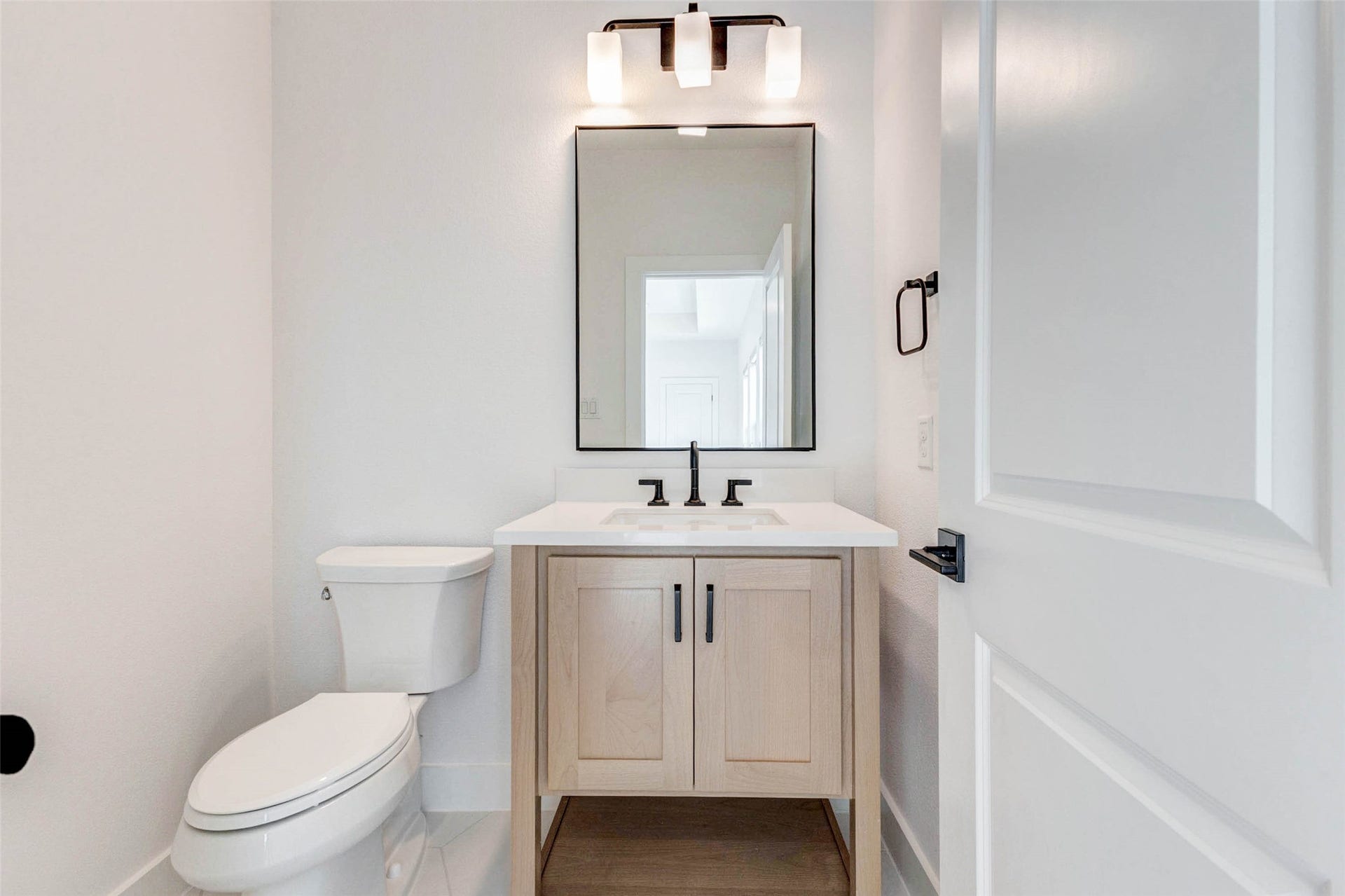 1327 Crown Forest Drive, Missouri City, TX 77459 1327 Crown Forest Drive, Missouri City, TX 77459