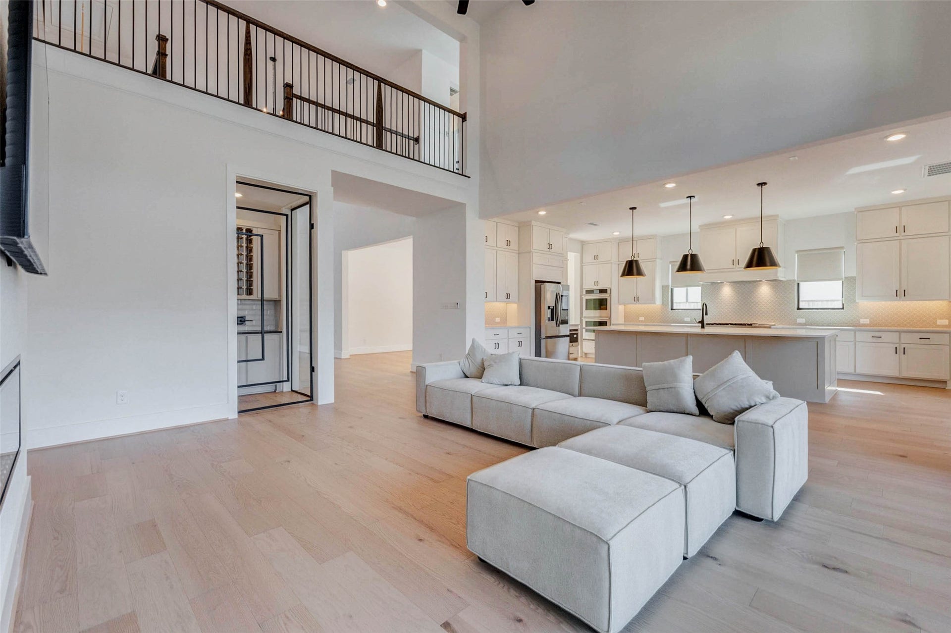 1327 Crown Forest Drive, Missouri City, TX 77459 1327 Crown Forest Drive, Missouri City, TX 77459