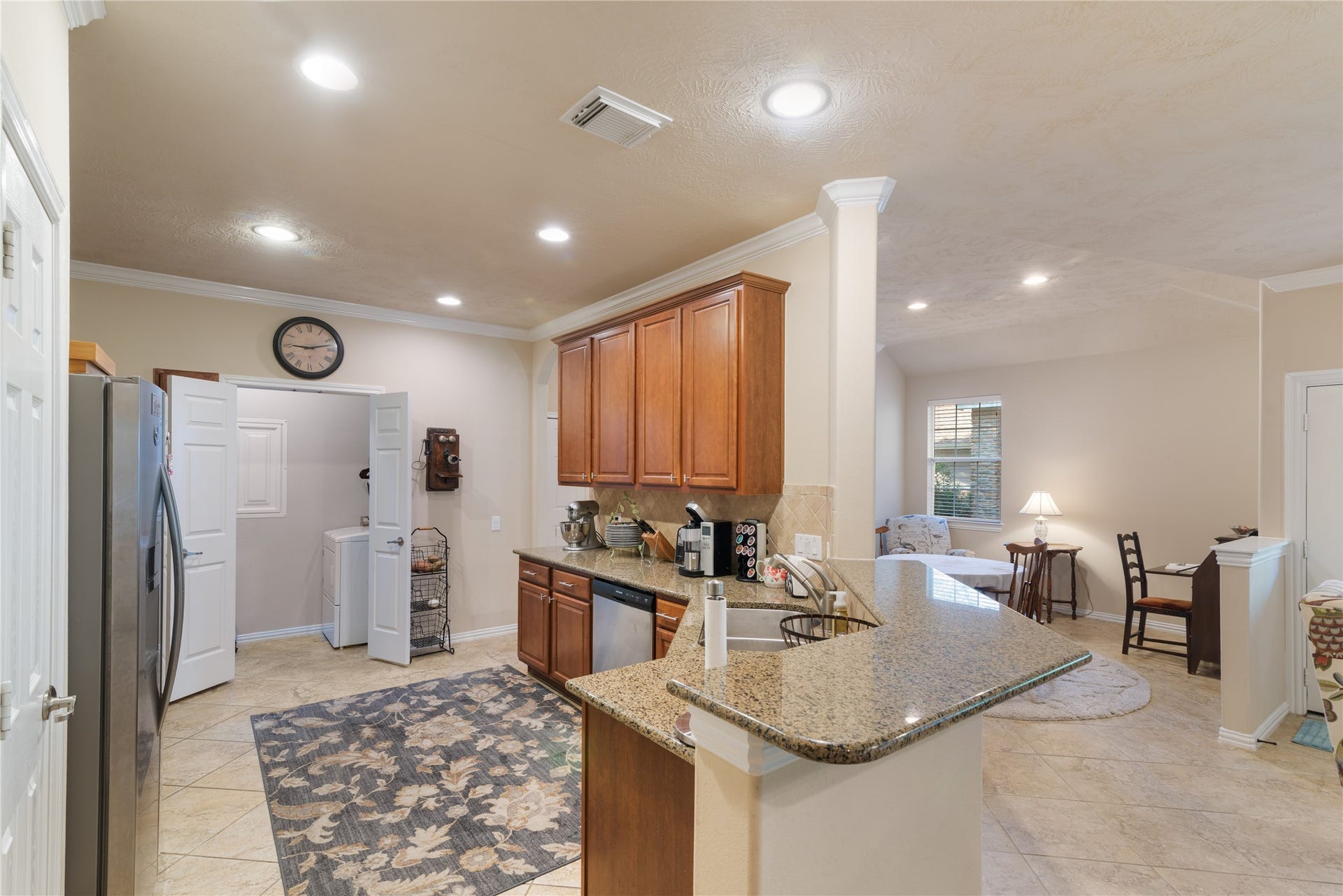 11 Abercrombie Place, Conroe, TX 77384 11 Abercrombie Place, Conroe, TX 77384