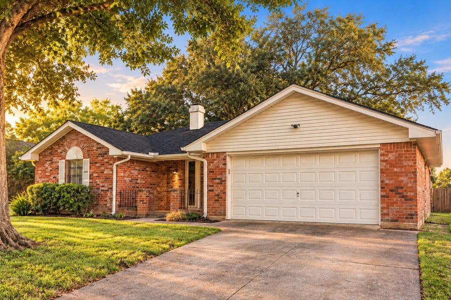 Property photo for 4306 Longhorn Drive, Baytown, TX