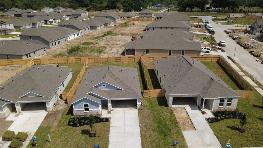 Property photo for 12706 Cobbler Glenn Drive, Crosby, TX