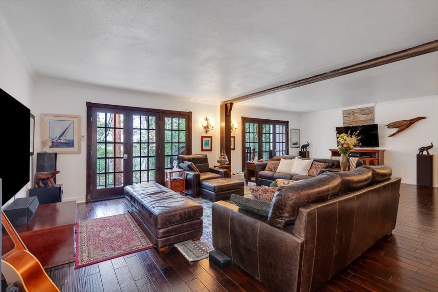Property photo for 2224 S Piney Point Road, #218, Houston, TX