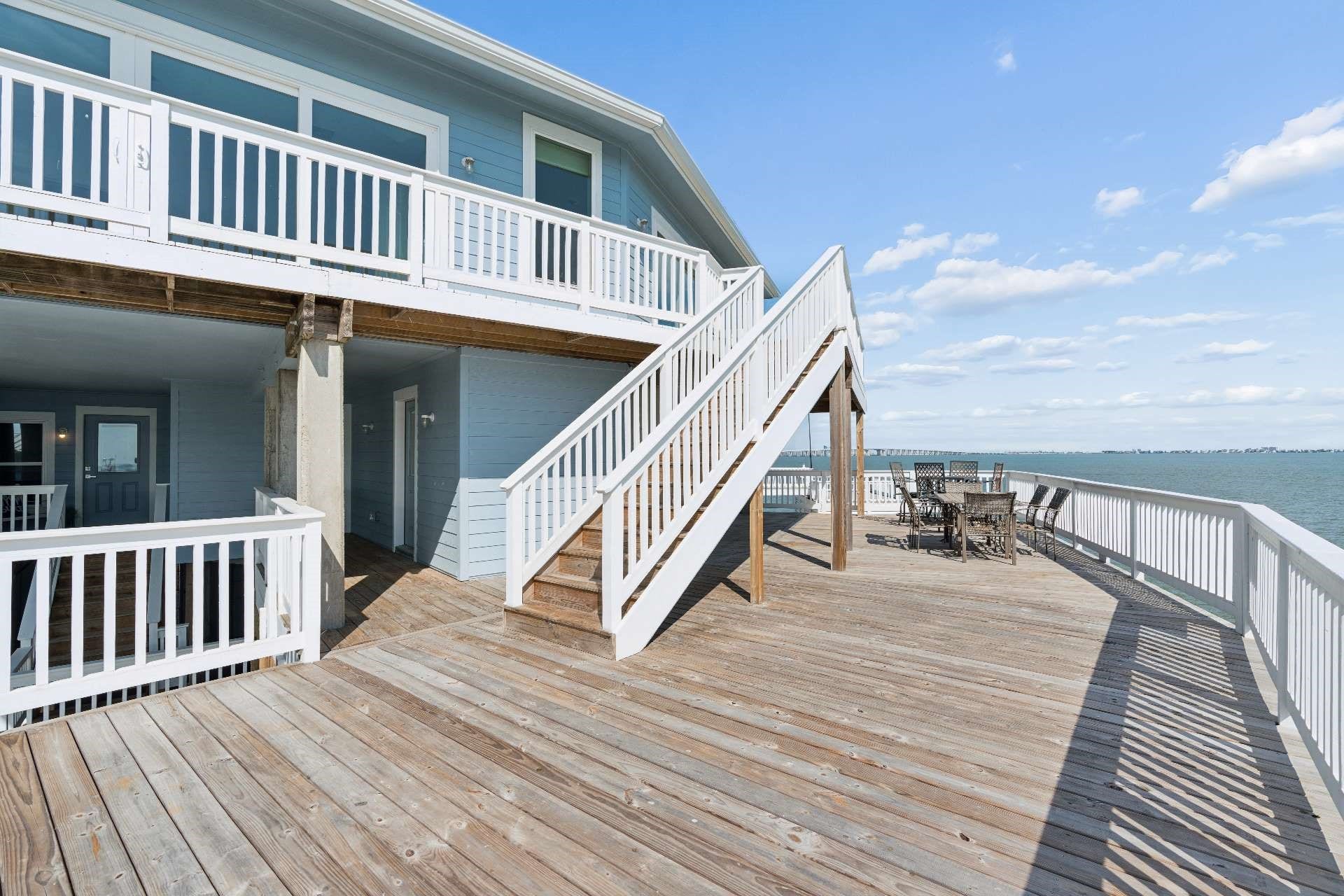 106 Quayside Drive, Tiki Island, TX 77554 106 Quayside Drive, Tiki Island, TX 77554