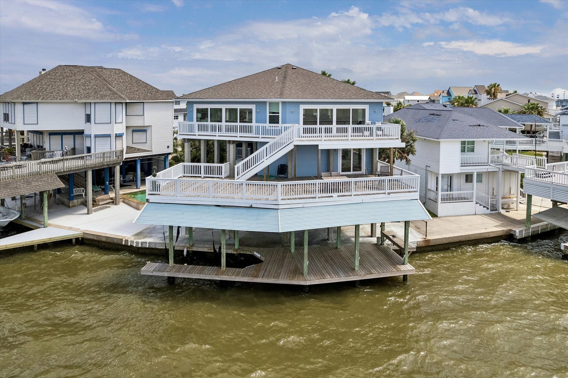 106 Quayside Drive, Tiki Island, TX 77554 106 Quayside Drive, Tiki Island, TX 77554