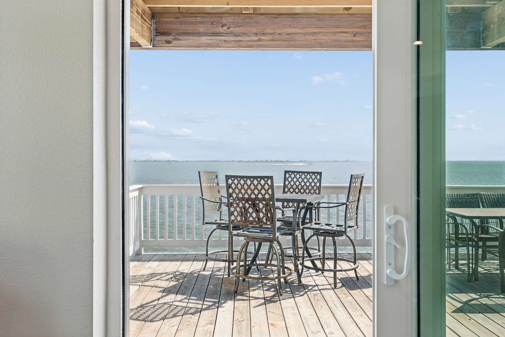 106 Quayside Drive, Tiki Island, TX 77554 106 Quayside Drive, Tiki Island, TX 77554