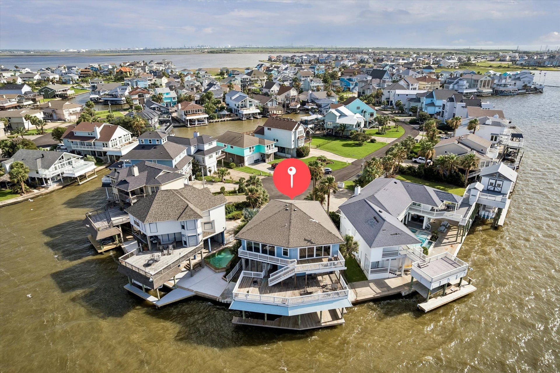 106 Quayside Drive, Tiki Island, TX 77554 106 Quayside Drive, Tiki Island, TX 77554