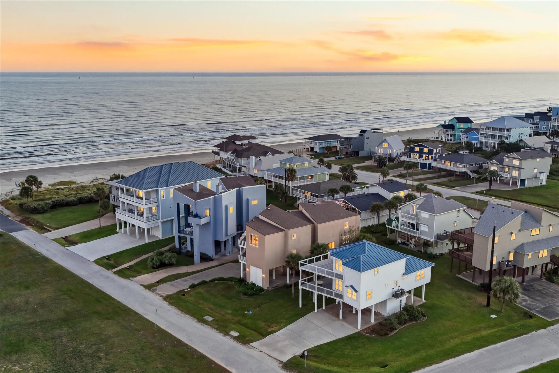 4207 Barataria Court, Galveston, TX 77554 Sunrise and sunset views are never ending here.