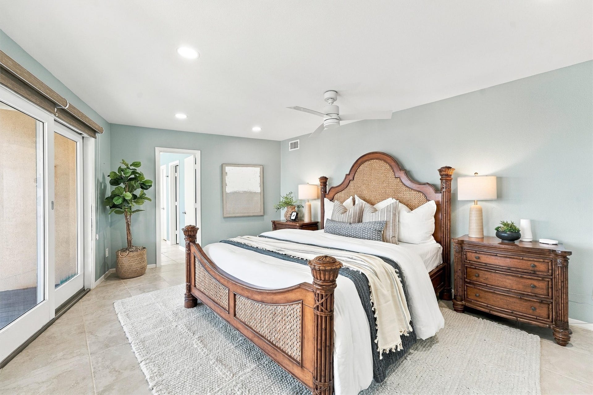 4207 Barataria Court, Galveston, TX 77554 Let slow mornings become your favorite tradition. Soothing coastal hues, generous space, and direct access to your private balcony create a primary retreat made for unwinding after sun-filled days along the shore.