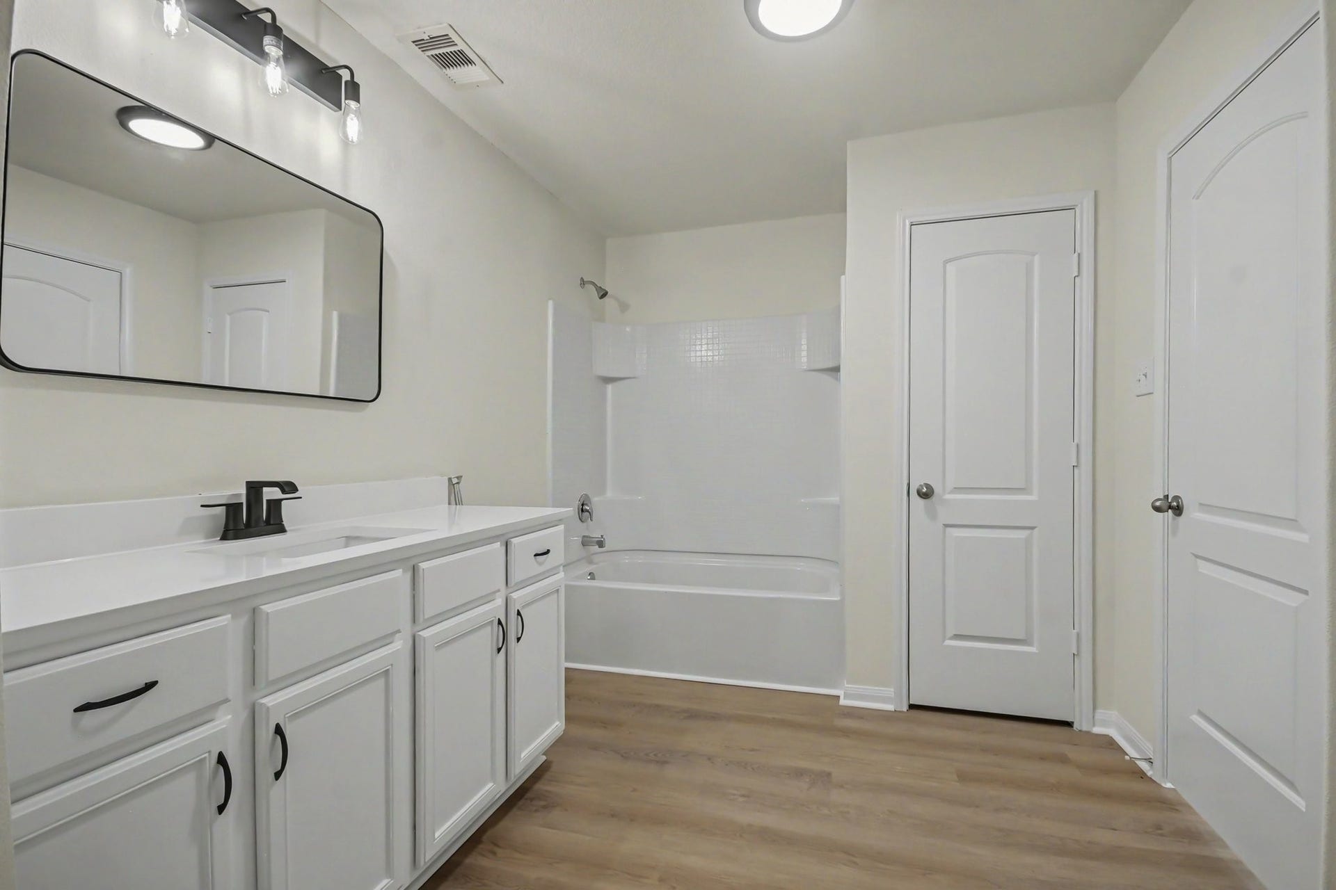 12129 Trawler Pl Place, Texas City, TX 77568 12129 Trawler Pl Place, Texas City, TX 77568