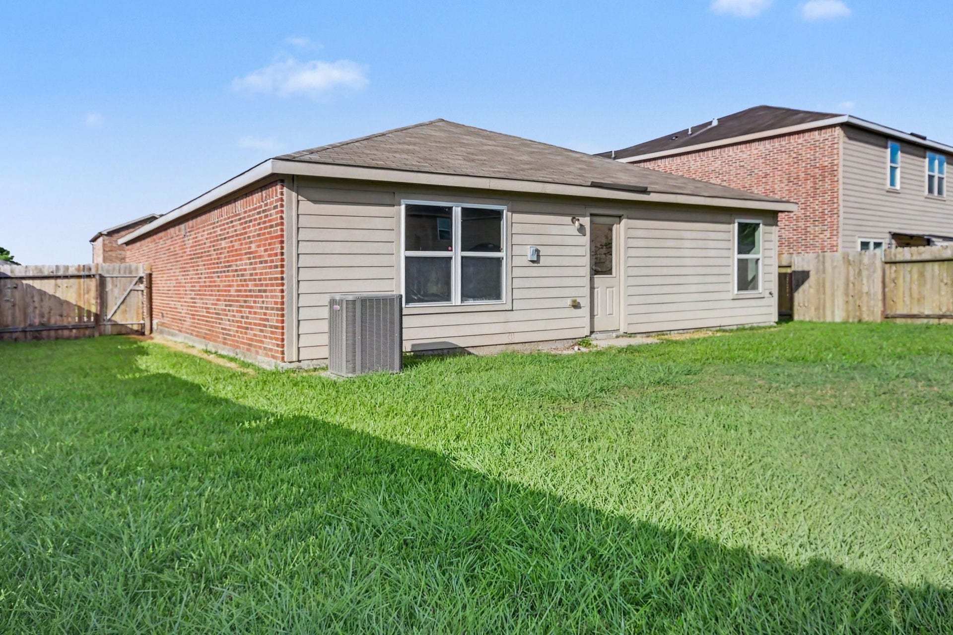 12129 Trawler Pl Place, Texas City, TX 77568 12129 Trawler Pl Place, Texas City, TX 77568