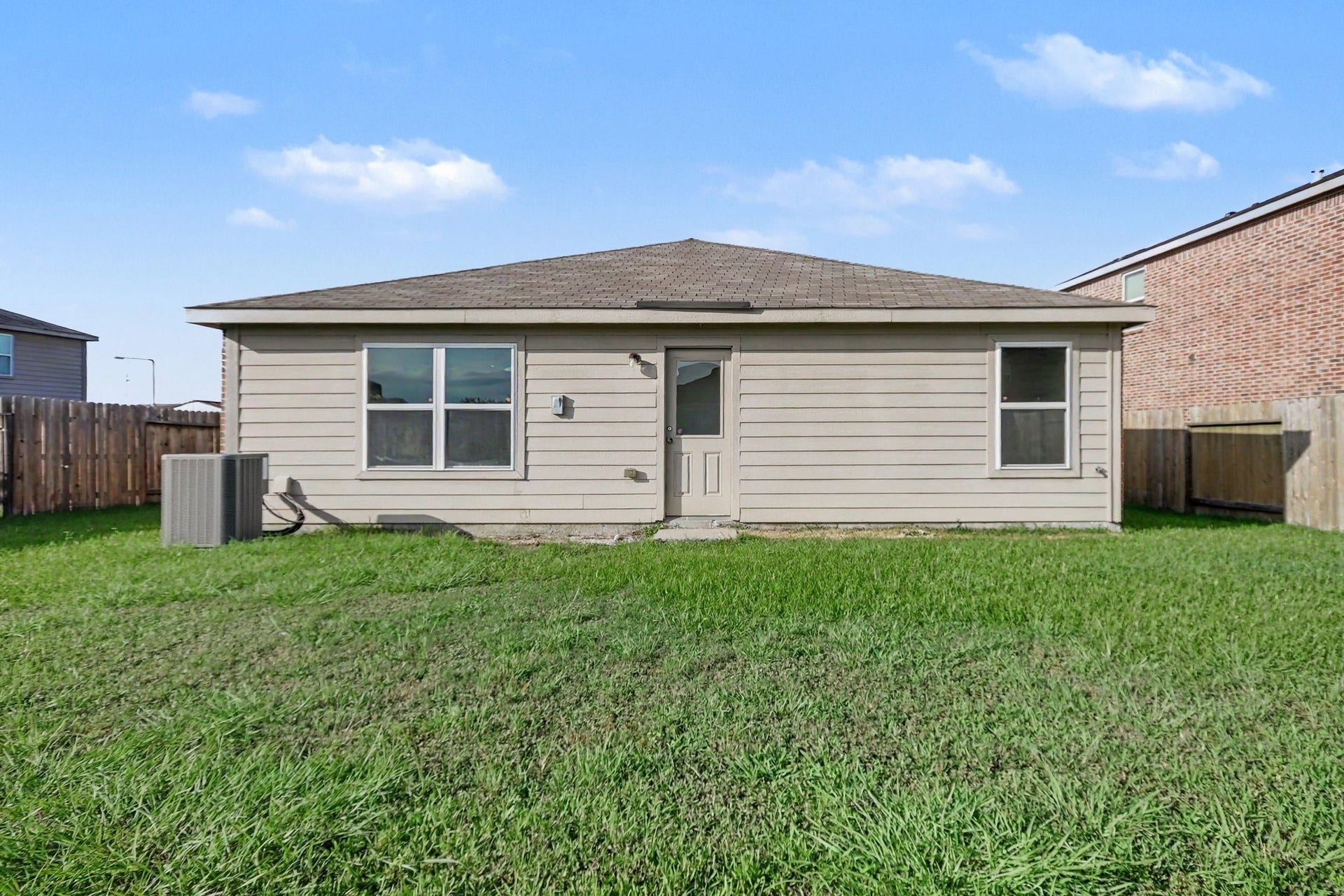 12129 Trawler Pl Place, Texas City, TX 77568 12129 Trawler Pl Place, Texas City, TX 77568