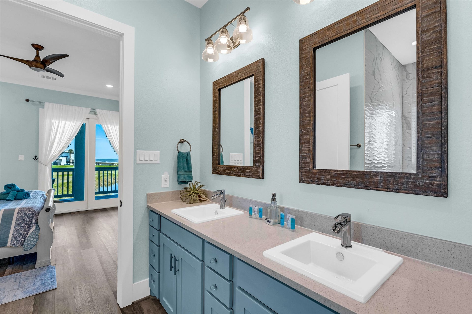 312 Seagrass, Gilchrist, TX 77617 Views!
