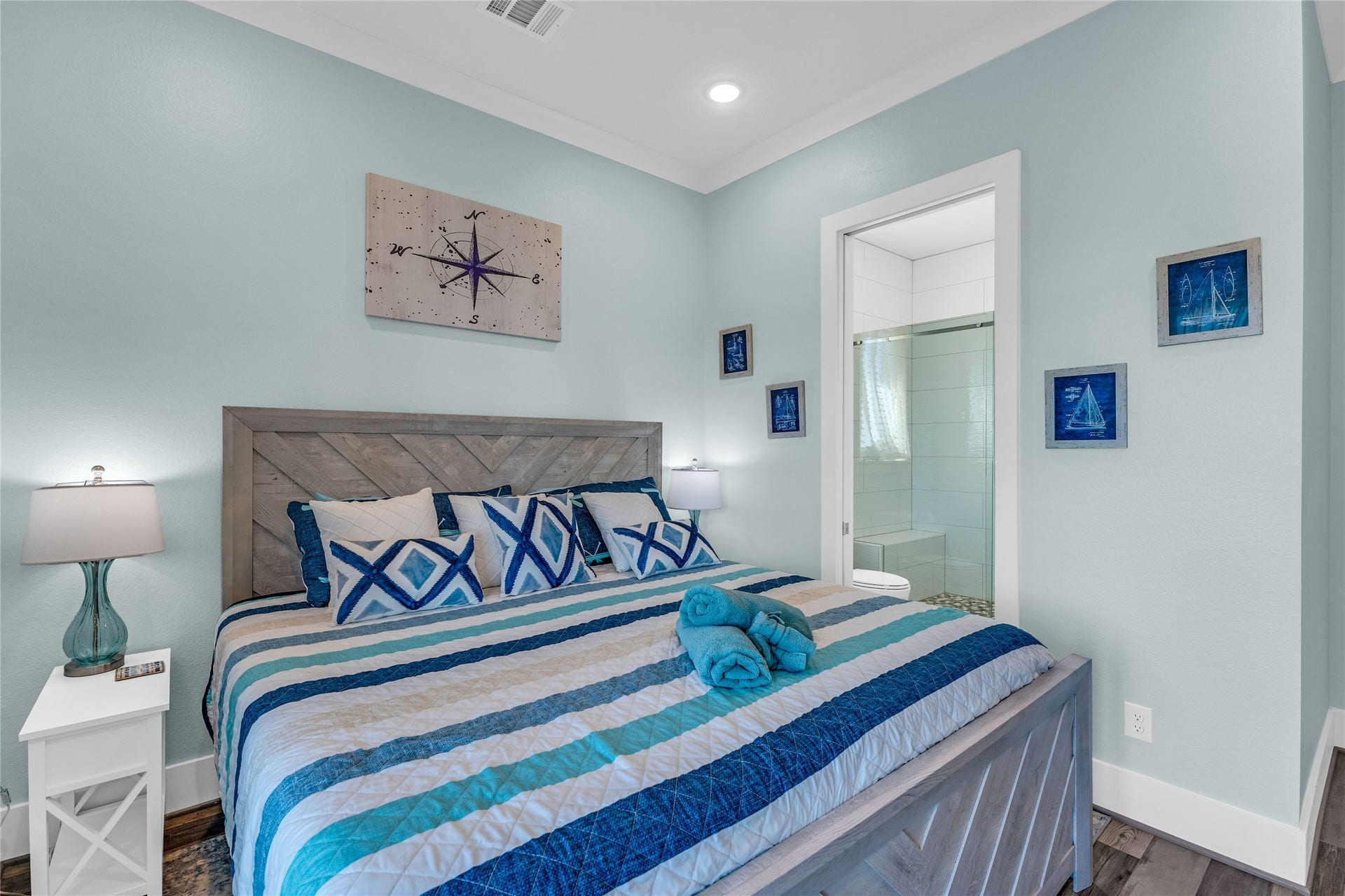 312 Seagrass, Gilchrist, TX 77617 Third bedroom.