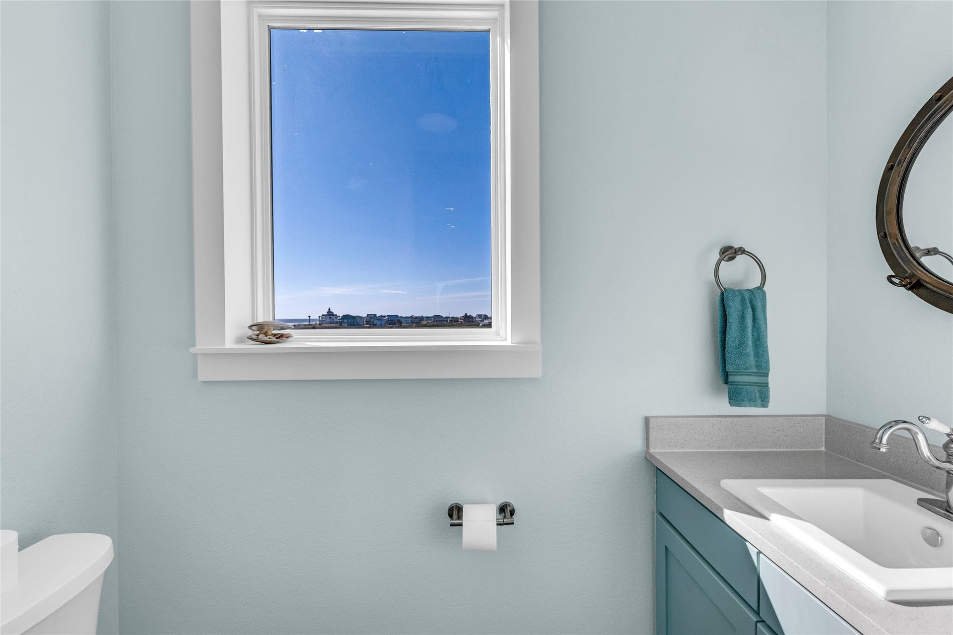312 Seagrass, Gilchrist, TX 77617 Half-bath on third floor!