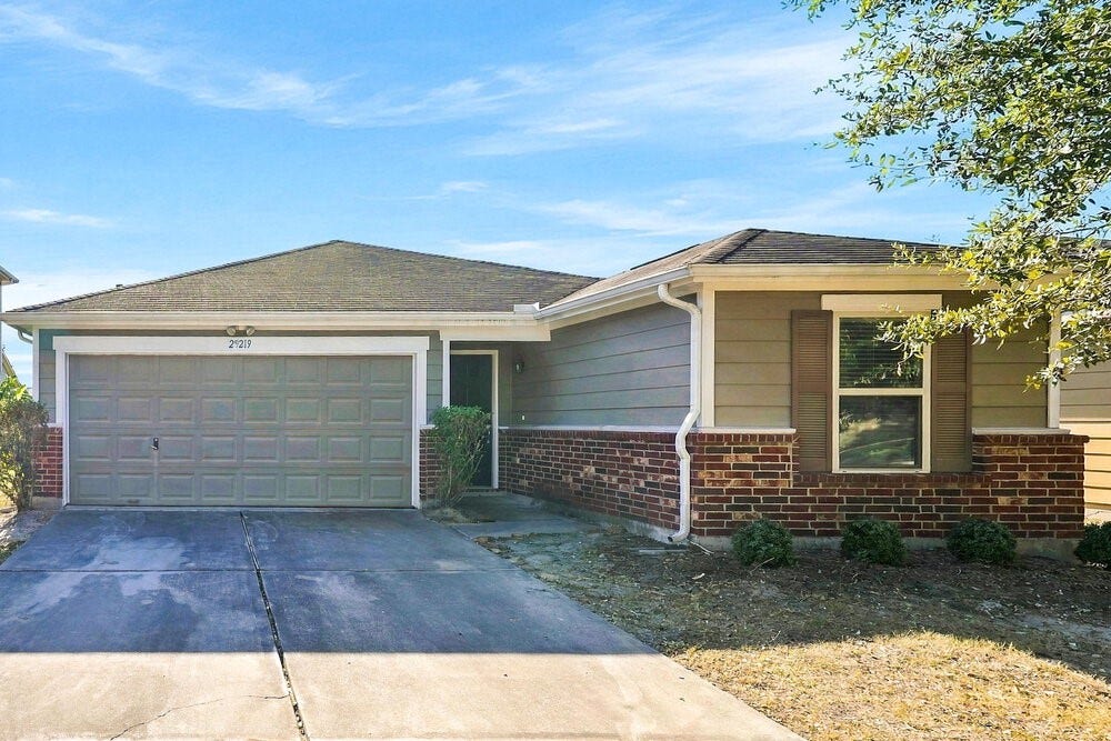 29219 Legends Worth Drive, Spring, TX 77386 29219 Legends Worth Drive, Spring, TX 77386