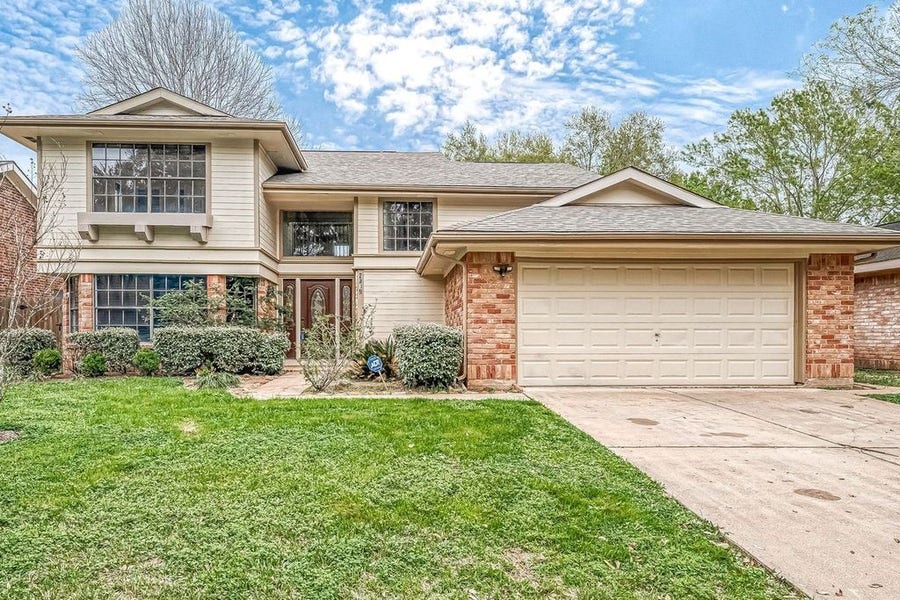Property photo for 2039 Shorewood Lane, Sugar Land, TX