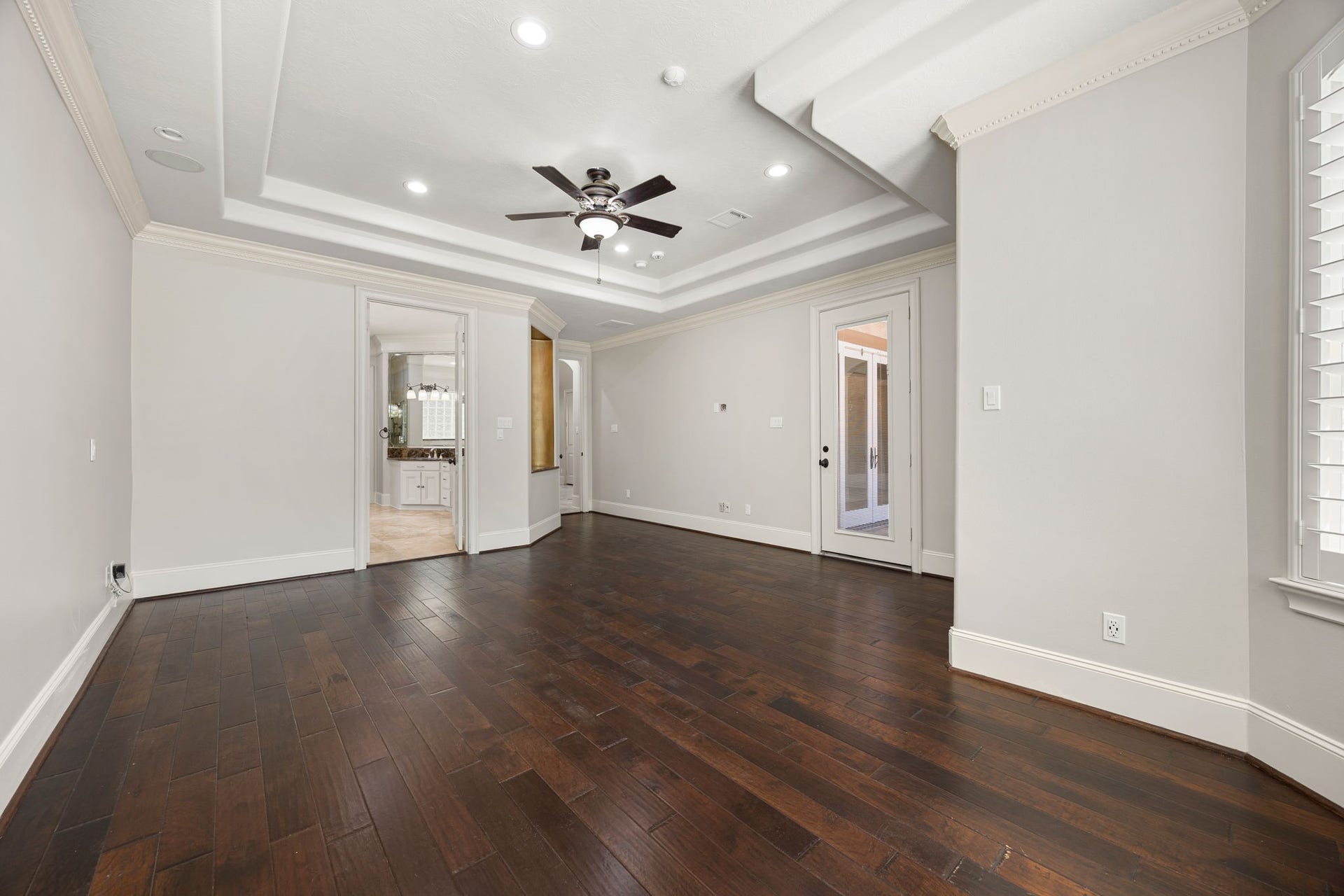 1711 Oak Shade Drive, Sugar Land, TX 77479