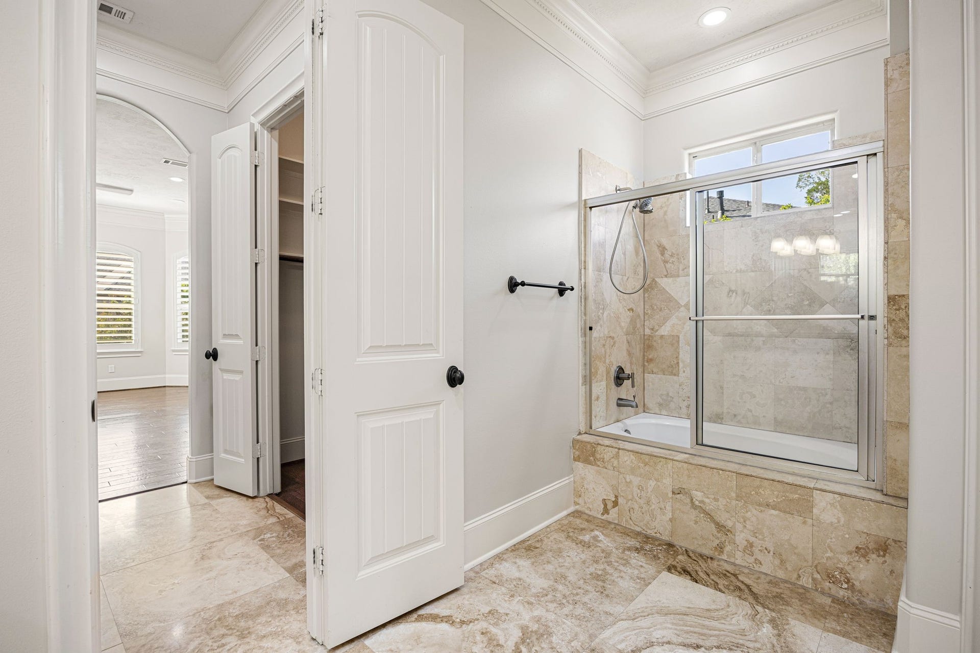 1711 Oak Shade Drive, Sugar Land, TX 77479