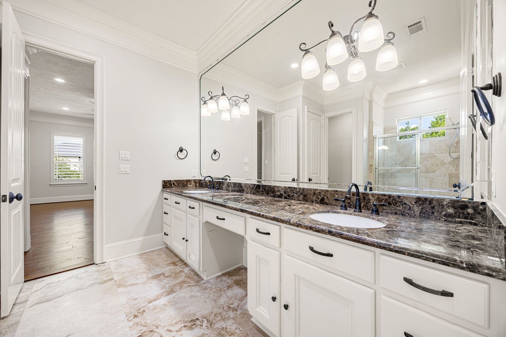 1711 Oak Shade Drive, Sugar Land, TX 77479