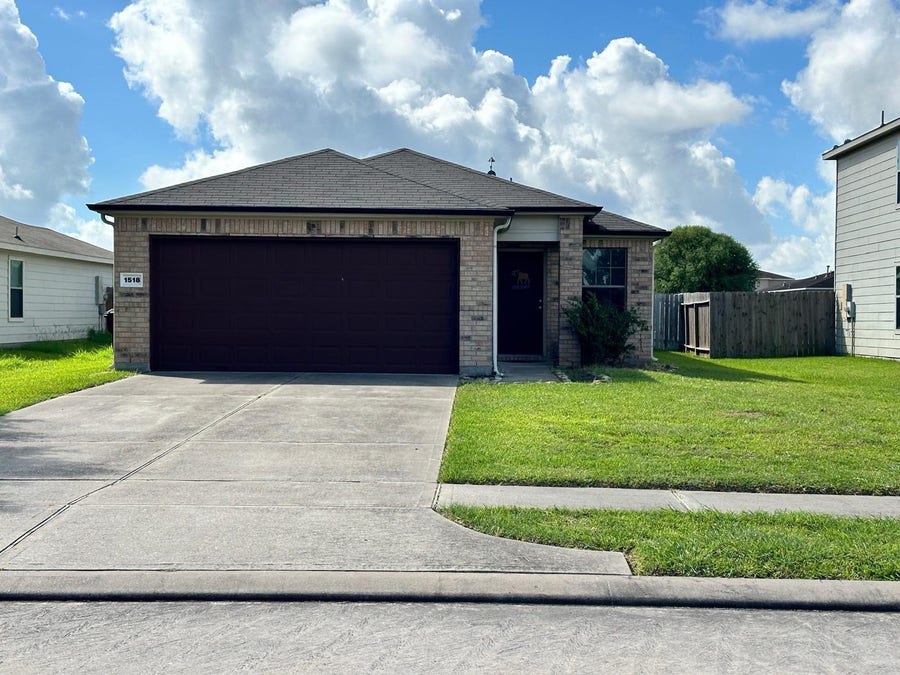 Property photo for 1518 Perennial Lane, Rosenberg, TX