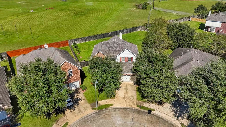 Property photo for 24502 Springwood Glen Lane, Katy, TX