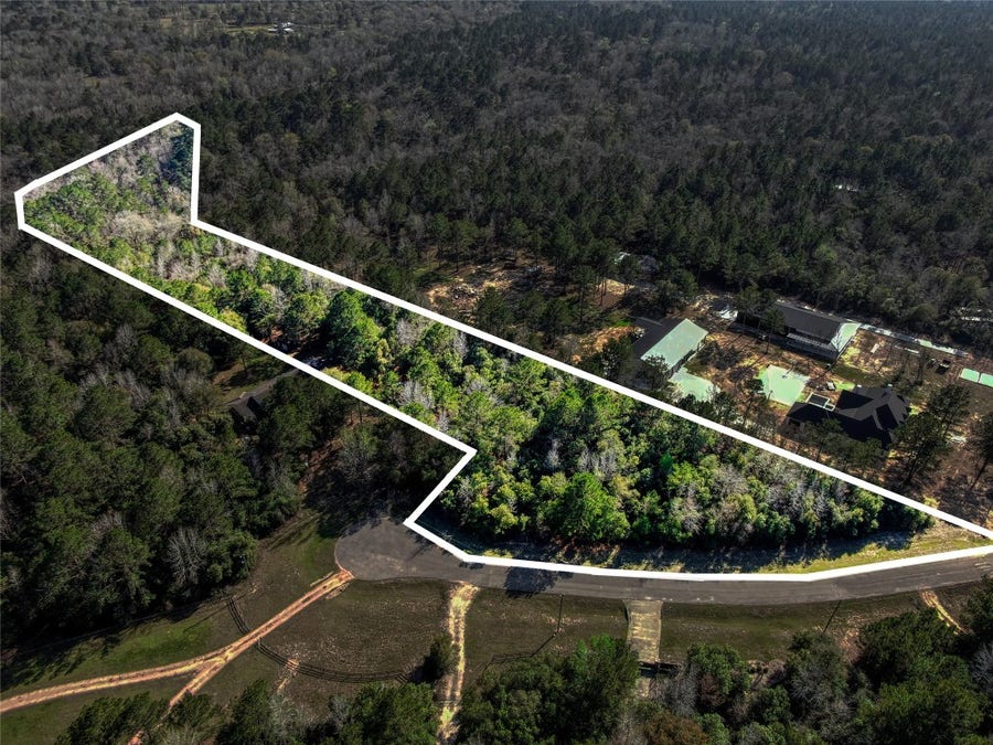 Property photo for 21438 Doru Drive, Cleveland, TX