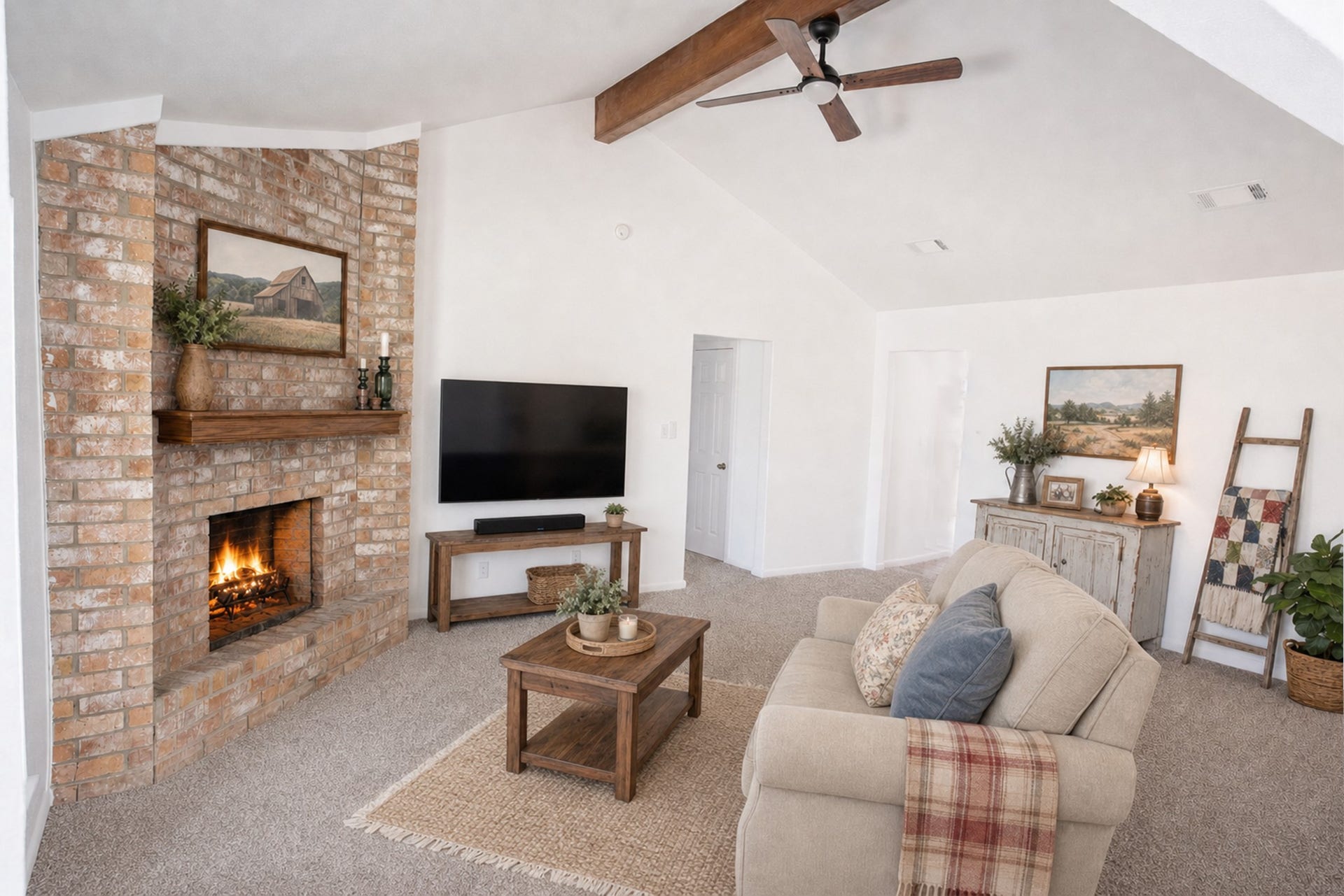 12 Lazybrook Street, Angleton, TX 77515 * Virtually Staged *